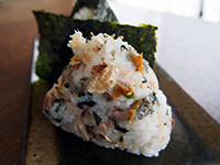 アジのおにぎり