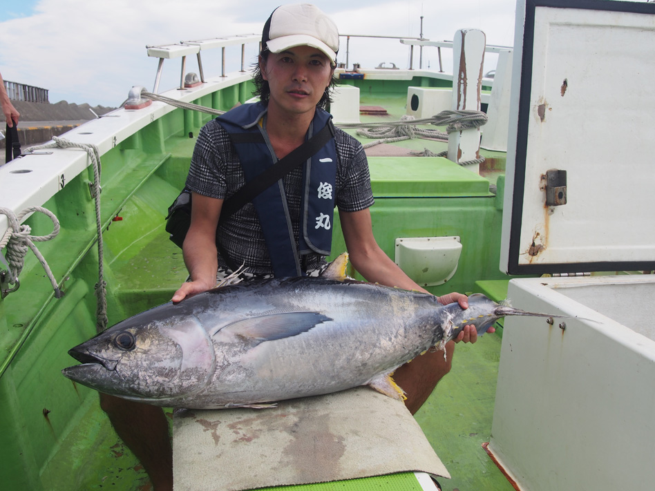【8月22日】初めてキハダ釣りチャレンジの方が1尾! 村越プロの『今後の相模湾予測』付き