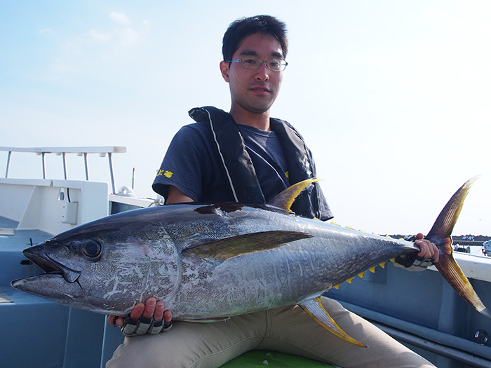 【9月22日】コマセでもジギングでも。今日もキハダをキャッチ。最大38キロ!