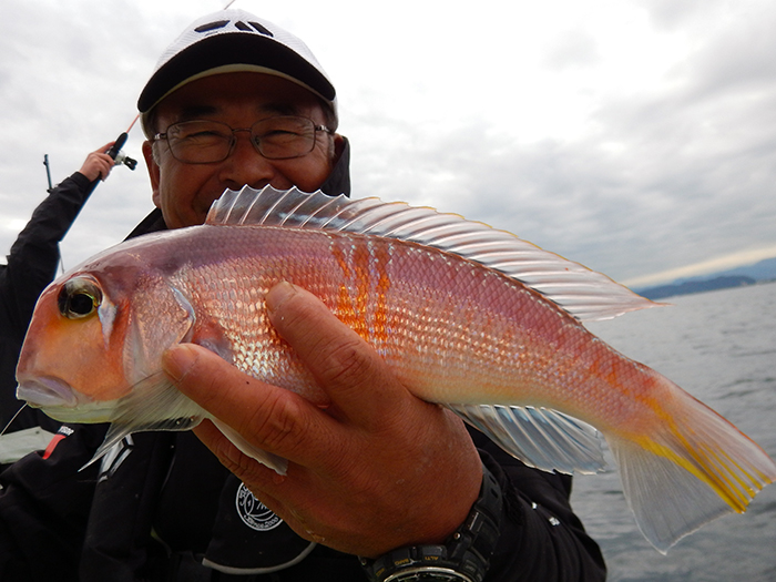 【速報】潮流れが悪く、全船ちょっと寂しい釣果でした……。
