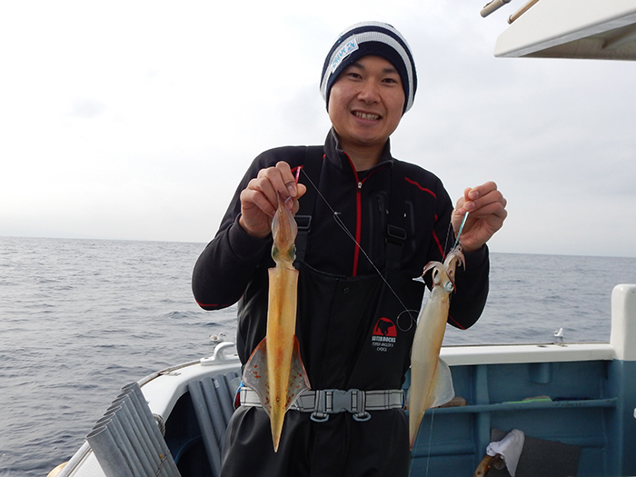 【速報】沖の瀬のヤリイカ、早朝から乗り乗り。トップ31杯！　コマセマダイ船、イナダ、大サバのゲスト多数！