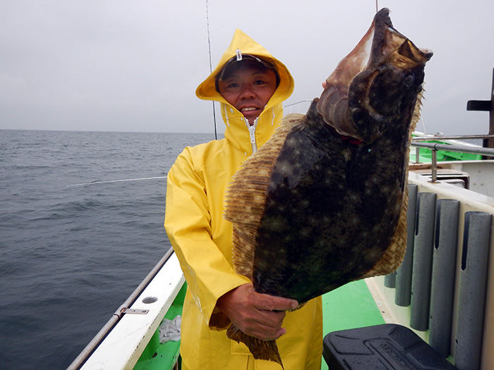 【7月21日】ライトヒラメ五目船、またまた3.3キロの良型浮上!　週末はゆったり2隻出します