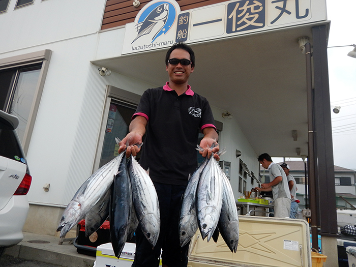 【速報】今日も激釣、コマセカツオ船。キハダのヒットは4回!　キスは良型ばかりでトップ41尾の完全復活!